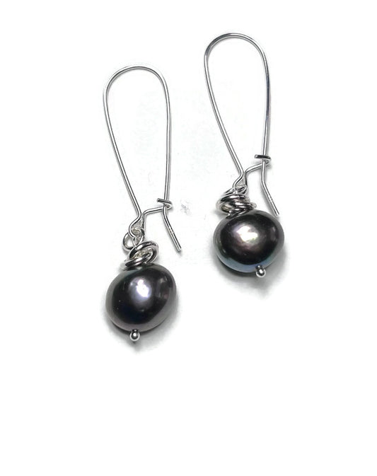 Freshwater Black Pearl Earring - Long