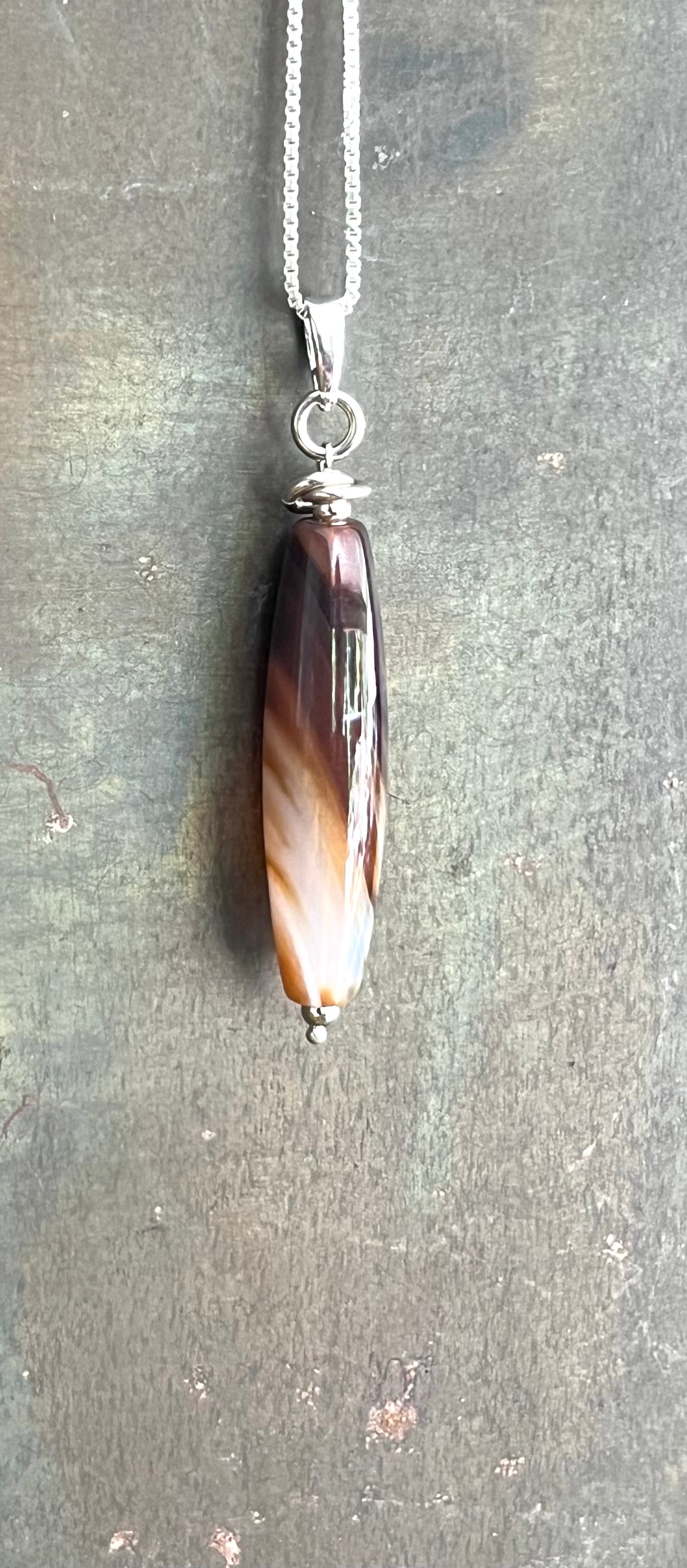 Sterling and Agate Pendant on 18” Sterling Box Link Chain