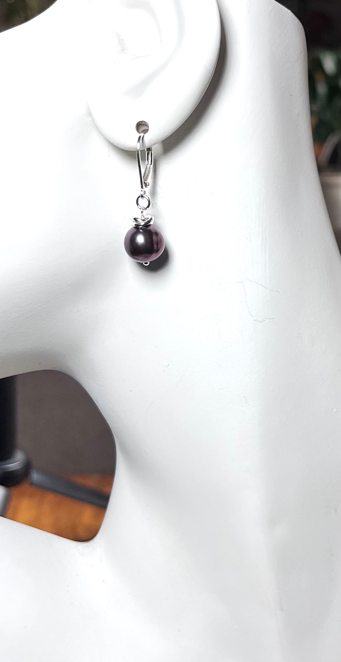 Freshwater Pearl Earrings - Black - Short